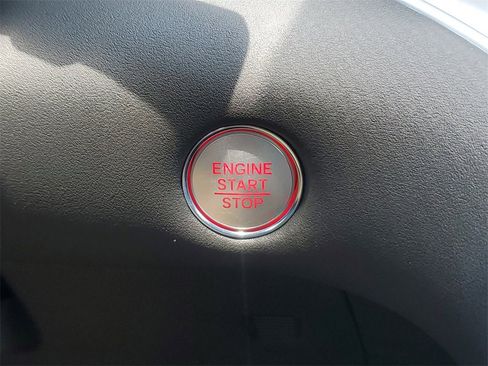 New 2025 Acura TLX w/ Technology Package image 28