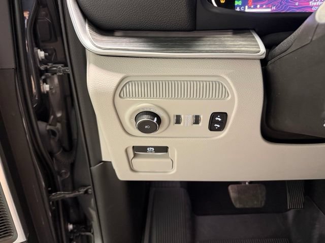 Used 2023 Jeep Wagoneer Series II w/ Premium Group I AWD/4WD image 19