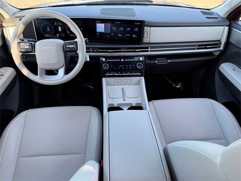 Used 2025 Hyundai Santa Fe SEL image 25