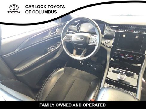 Used 2023 Jeep Grand Cherokee L Laredo AWD/4WD image 18