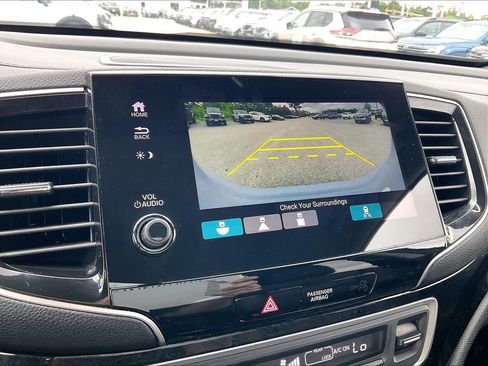 Used 2022 Honda Pilot Touring image 19