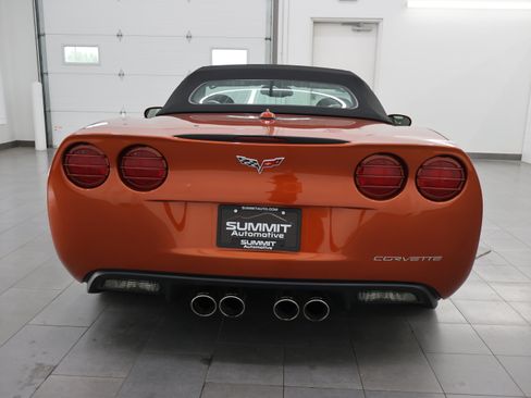 Used 2005 Chevrolet Corvette Convertible w/ Preferred Equipment Group RWD image 23