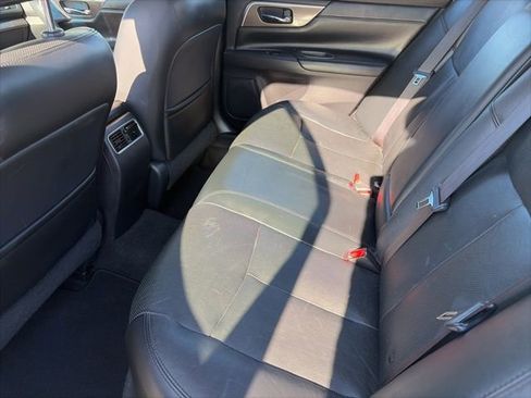 Used 2013 Nissan Altima 2.5 SL w/ 2.5 Moonroof Pkg image 12