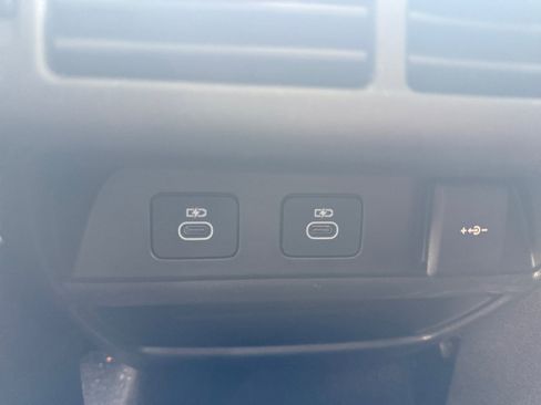 Used 2025 Land Rover Discovery Sport S AWD/4WD image 11