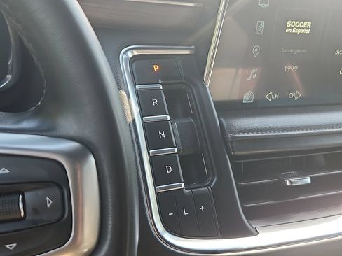 Used 2024 Chevrolet Tahoe LT AWD/4WD image 15