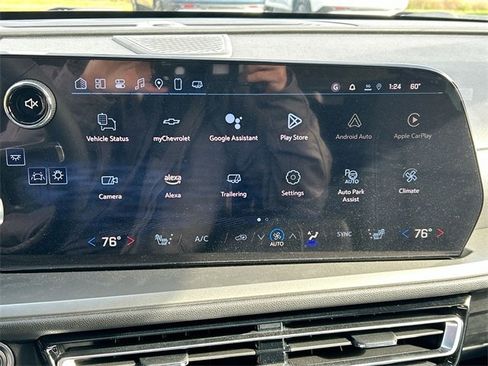 New 2025 Chevrolet Traverse LT w/ Enhanced Driving Package image 13