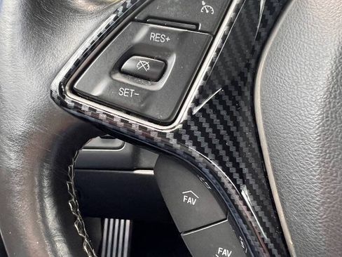 Used 2014 Chevrolet Corvette Stingray Convertible RWD image 17