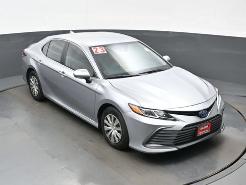 Used 2023 Toyota Camry LE FWD image 34
