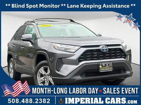 Used 2023 Toyota RAV4 LE AWD/4WD image 1