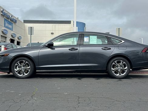 Used 2025 Honda Accord EX-L image 6