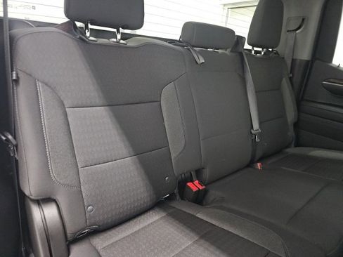 Used 2022 GMC Sierra 1500 SLE image 16