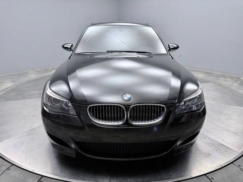 Used 2006 BMW M5 RWD image 2