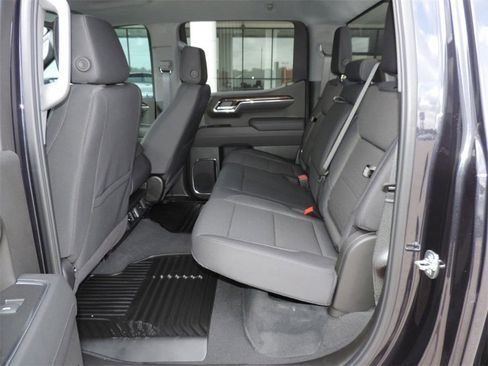 New 2025 GMC Sierra 1500 Elevation image 18