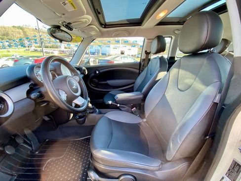 Used 2009 MINI Cooper Clubman Hardtop FWD image 10