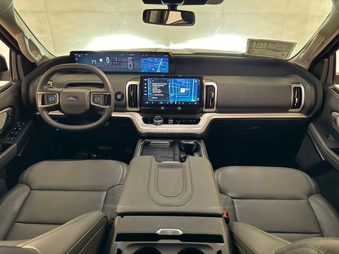 New 2026 Ford Expedition Max Active image 5