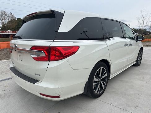 Used 2018 Honda Odyssey Elite image 7