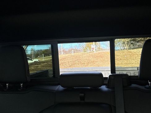 Used 2024 GMC Sierra 1500 AT4 w/ AT4 Premium Package image 34