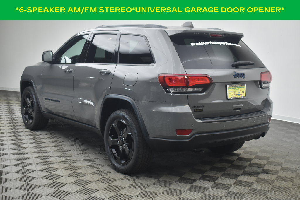 Used 2019 Jeep Grand Cherokee Laredo AWD/4WD image 4