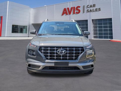 Used 2025 Hyundai Venue SEL FWD image 1