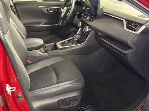 Used 2023 Toyota RAV4 Limited image 10