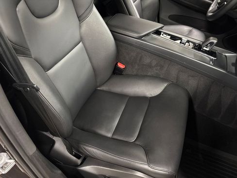 Used 2024 Volvo XC60 B5 Core w/ Climate Package image 47