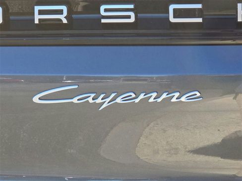 New 2026 Porsche Cayenne image 28