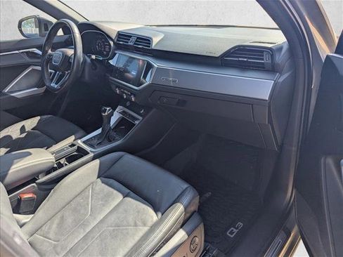 Used 2020 Audi Q3 2.0T Premium Plus w/ Premium Plus Package image 19