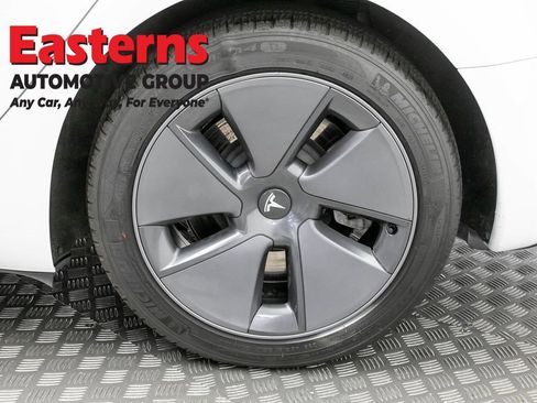 Used 2023 Tesla Model 3 Standard Range RWD image 30