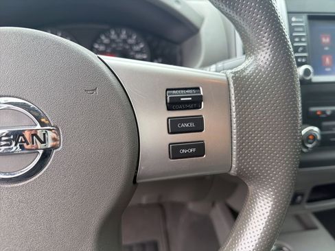 Used 2021 Nissan Frontier SV image 15