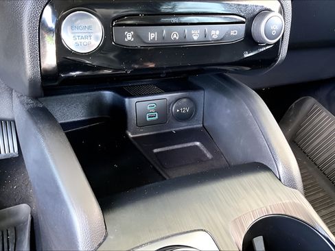 Used 2023 Ford Escape Platinum w/ Premium Technology Package AWD/4WD image 24