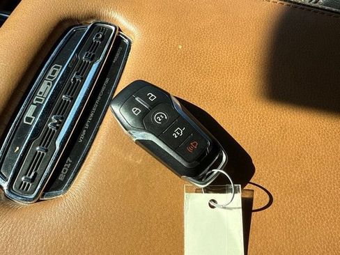 Used 2017 Ford F150 Limited AWD/4WD image 17