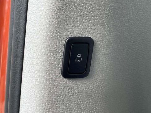 New 2025 Volkswagen ID. Buzz Pro S Plus image 21