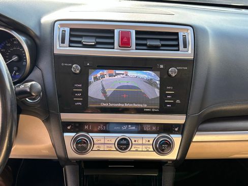 Used 2016 Subaru Legacy 3.6R Limited image 18