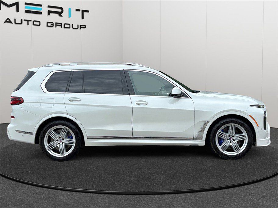 Used 2023 BMW ALPINA XB7 AWD/4WD image 10