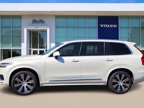 Certified 2025 Volvo XC90 B6 Plus w/ Protection Package Premier image 3