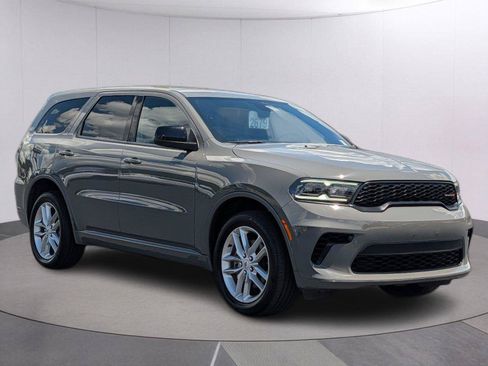 Used 2025 Dodge Durango GT AWD/4WD image 7