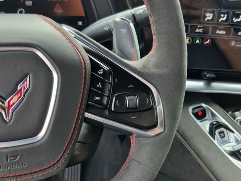 Used 2022 Chevrolet Corvette 3LT w/ Z51 Performance Package image 17