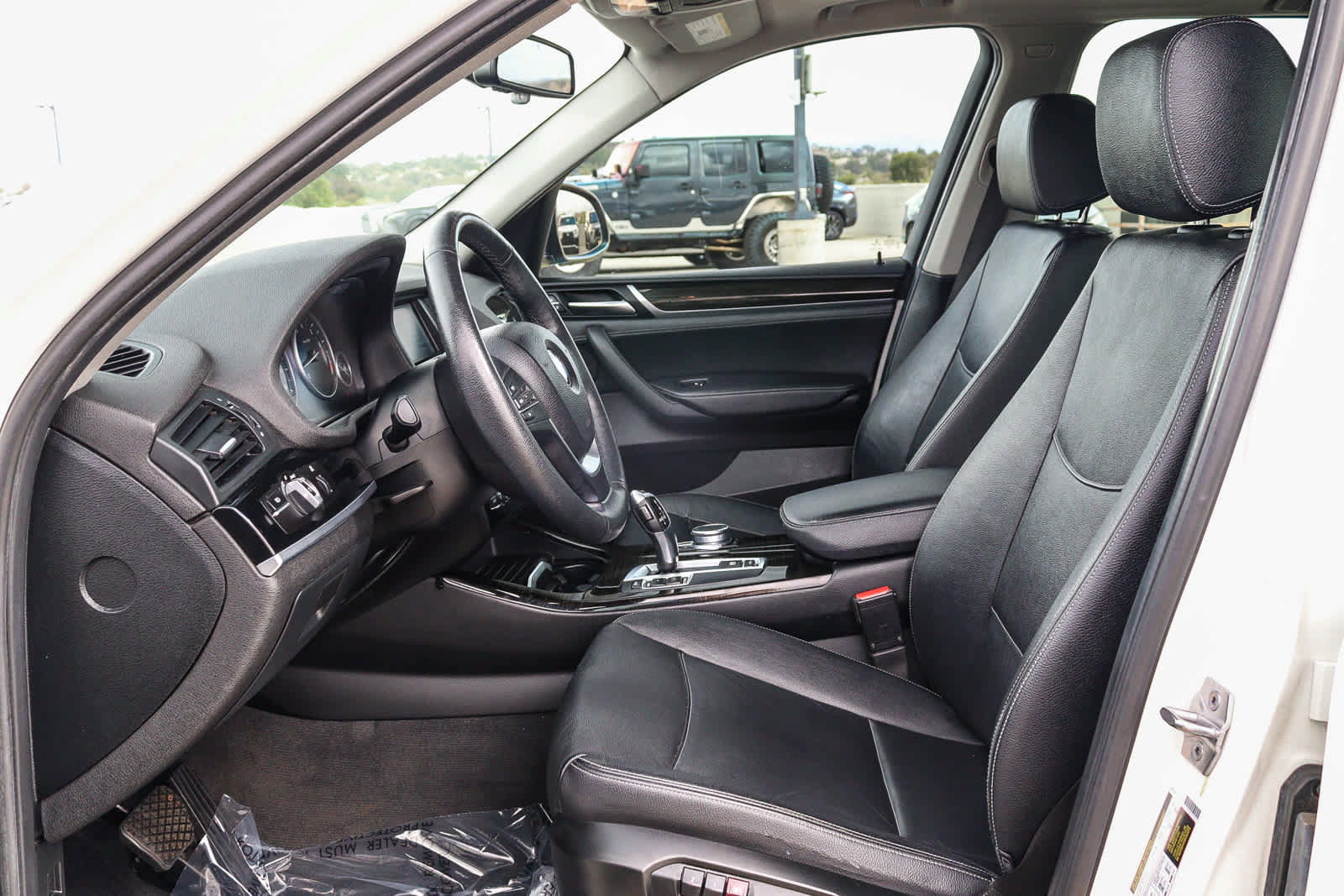 Used 2017 BMW X3 sDrive28i RWD image 20