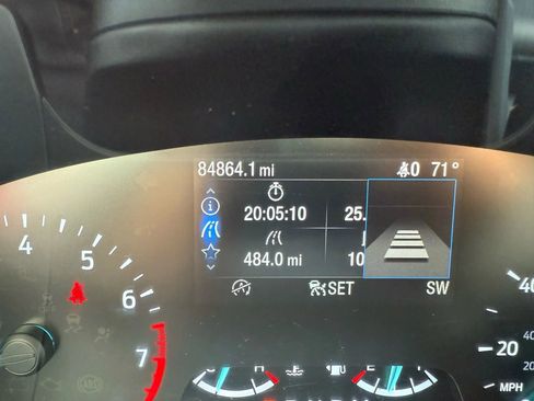 Used 2020 Ford Escape SEL image 11