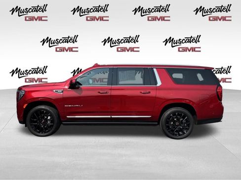 Used 2024 GMC Yukon XL Denali w/ Advanced Technology Package AWD/4WD image 7