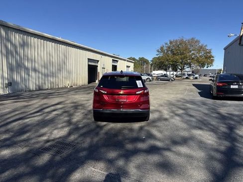 Used 2020 Chevrolet Equinox LT w/ Driver Convenience Package image 6