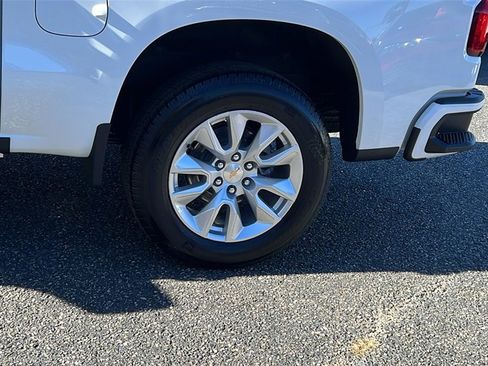 New 2026 Chevrolet Silverado 1500 Custom image 9