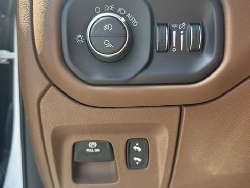 Used 2023 RAM 1500 Limited AWD/4WD image 46