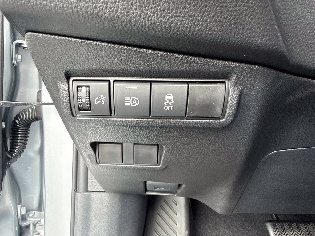 New 2026 Toyota Corolla Cross LE w/ Moonroof Package AWD/4WD image 19