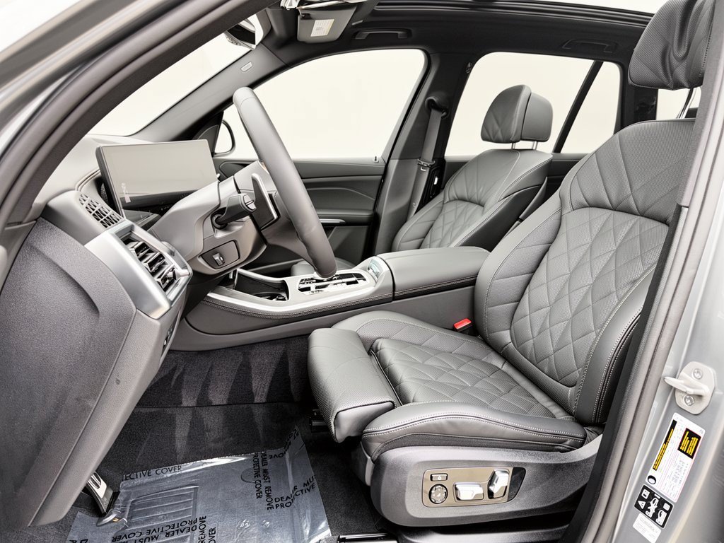 Used 2026 BMW X5 xDrive40i w/ M Sport Package AWD/4WD image 5