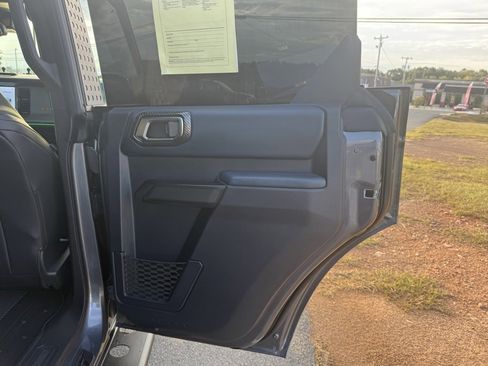 Used 2024 Ford Bronco Outer Banks image 38