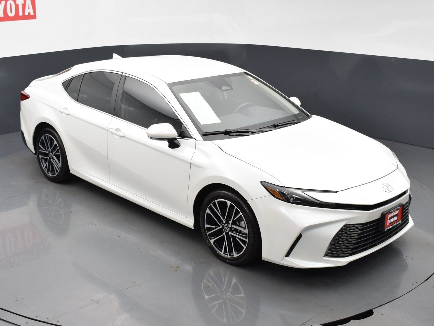 Used 2026 Toyota Camry XLE FWD image 23