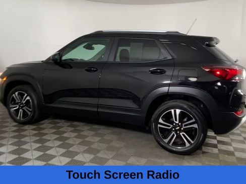 Used 2023 Chevrolet TrailBlazer LT w/ Convenience Package image 9