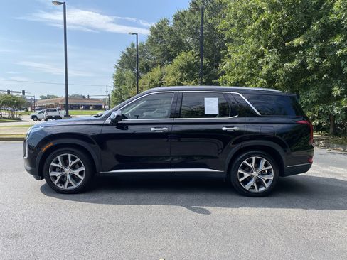 Used 2022 Hyundai Palisade SEL w/ Premium Package FWD image 6