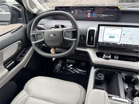 New 2025 Ford Expedition Max Active image 14